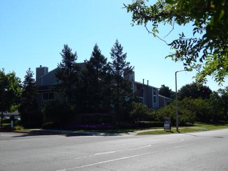 neighborhood apartments across from Planned Parenthood Compound